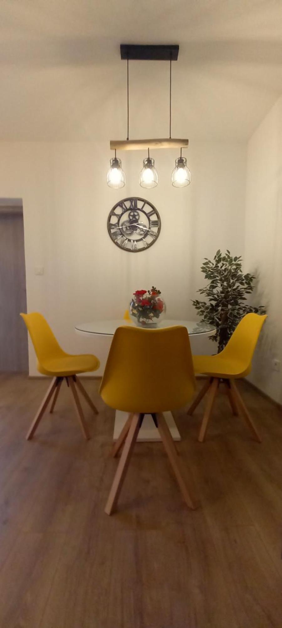 Apartmani Omrcen Baška Voda Habitación foto